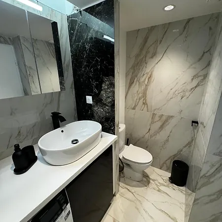 아파트 Paris Bleu 쀼또