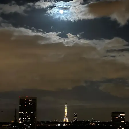 Paris Bleu 아파트